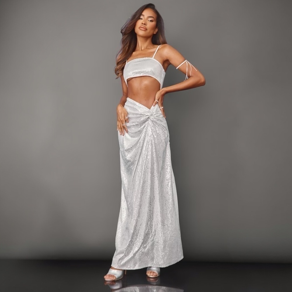 PrettyLittleThing Silver Sequin Maxi Skirt Knot Front Cut Out Women’s 10 NWT